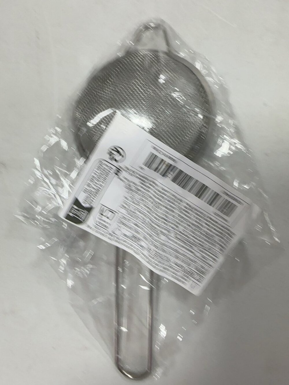 Colador de malla fina de acero inoxidable con mango largo , nuevo y en su empaqu